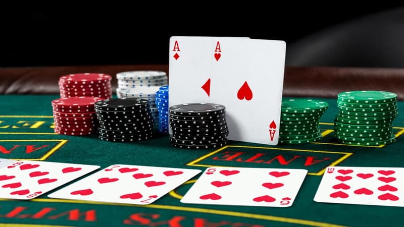 Kinh nghiệm chơi Poker là gì? 